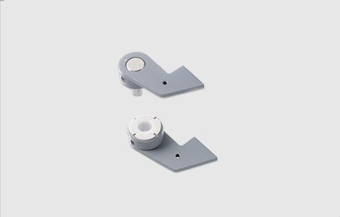 AFCAMÕES AML-1021, Braço superior de porta batente (DORMA 7431K), para portas de aço de ação simples, montado por soldadura. Com pino excêntrico. Permite ajuste depois de pendurar a porta.